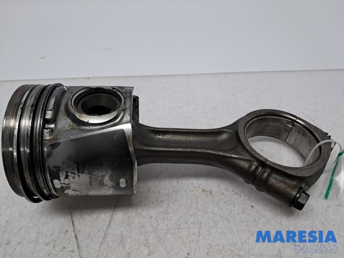 Gebruikte Drijfstang Fiat Ducato (250) 3.0 140 Natural Power Prijs € 127,05 Inclusief btw aangeboden door Maresia Parts
