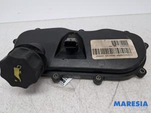 Gebruikte Distributiedeksel Fiat Ducato (250) 3.0 140 Natural Power Prijs € 48,40 Inclusief btw aangeboden door Maresia Parts