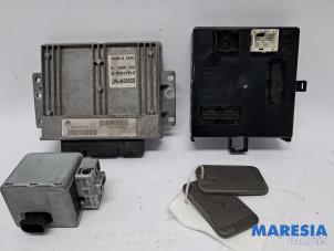 Gebruikte Computer Motormanagement Renault Espace (JK) 2.0 16V Turbo Prijs € 275,00 Margeregeling aangeboden door Maresia Parts