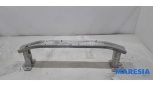 Gebruikte Bumperframe voor Renault Clio IV (5R) 0.9 Energy TCE 90 12V Prijs € 115,00 Margeregeling aangeboden door Maresia Parts