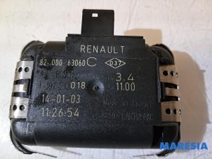 Gebruikte Sensor regen Renault Espace (JK) 2.0 16V Turbo Prijs € 25,00 Margeregeling aangeboden door Maresia Parts
