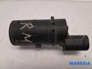 Gebruikte Sensor PDC Renault Espace (JK) 2.0 16V Turbo Prijs € 25,00 Margeregeling aangeboden door Maresia Parts