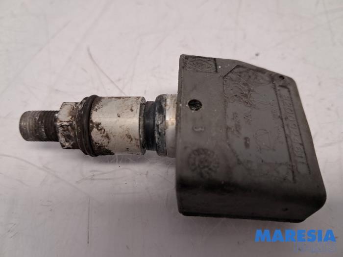 Bandenspanningsensor van een Renault Espace (JK) 2.0 16V Turbo 2003