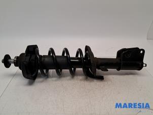 Gebruikte Mac Phersonpoot rechts-voor Opel Vivaro 1.6 CDTi BiTurbo Prijs € 90,75 Inclusief btw aangeboden door Maresia Parts