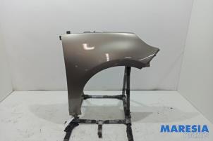 Gebruikte Spatbord rechts-voor Renault Grand Scénic III (JZ) 1.6 dCi Prijs € 75,00 Margeregeling aangeboden door Maresia Parts