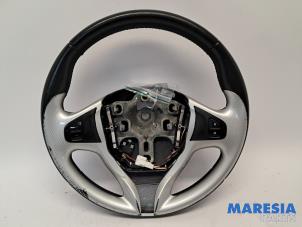 Gebruikte Stuurwiel Renault Clio IV (5R) 0.9 Energy TCE 90 12V Prijs € 70,00 Margeregeling aangeboden door Maresia Parts
