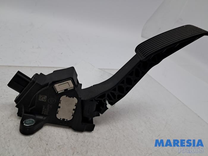 Gebruikte Gaspedaalpositie Sensor Peugeot 107 1.0 12V Prijs € 49,00 Margeregeling aangeboden door Maresia Parts