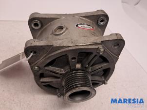 Gebruikte Dynamo Renault Espace (JK) 2.0 16V Turbo Prijs € 209,99 Margeregeling aangeboden door Maresia Parts