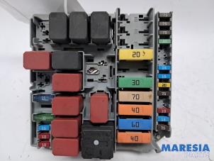 Gebruikte Zekeringkast Fiat 500 (312) 1.2 Prijs € 39,95 Margeregeling aangeboden door Maresia Parts