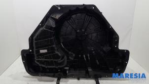 Gebruikte Reservewielbak Renault Grand Scénic III (JZ) 1.6 dCi Prijs € 120,00 Margeregeling aangeboden door Maresia Parts