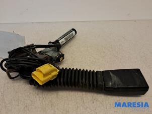 Gebruikte Gordelspanner links Fiat Ducato (250) 2.0 D 115 Multijet Prijs € 163,35 Inclusief btw aangeboden door Maresia Parts