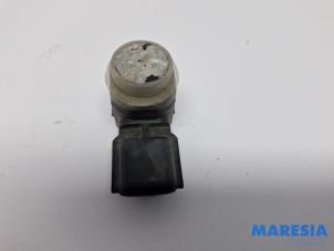 Gebruikte PDC Sensor Renault Grand Scénic III (JZ) 1.6 dCi Prijs € 19,50 Margeregeling aangeboden door Maresia Parts