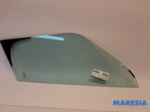 Gebruikte Driehoeks Ruit links-voor Renault Master III (MA/MB/MC/MD/MH/MF/MG/MH) 2.3 dCi 16V Prijs € 121,00 Inclusief btw aangeboden door Maresia Parts