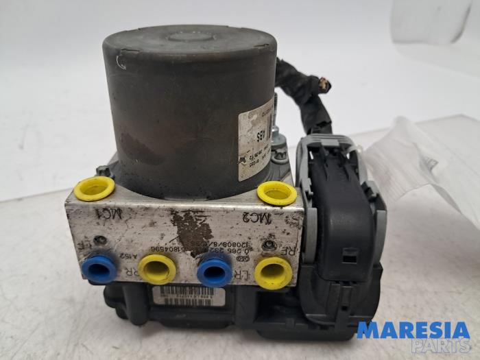 Gebruikte ABS Pomp Fiat Ducato (250) 3.0 140 Natural Power Prijs € 169,39 Inclusief btw aangeboden door Maresia Parts