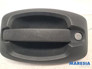 Gebruikte Deurgreep 2Deurs links Fiat Ducato (250) 3.0 140 Natural Power Prijs € 30,25 Inclusief btw aangeboden door Maresia Parts