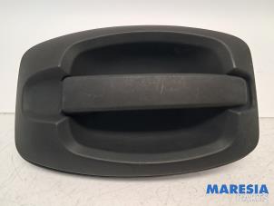 Gebruikte Portiergreep 2Deurs rechts Fiat Ducato (250) 3.0 140 Natural Power Prijs € 30,25 Inclusief btw aangeboden door Maresia Parts