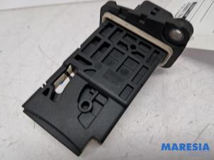 Gebruikte Luchtmassameter Renault Trafic (1FL/2FL/3FL/4FL) 1.6 dCi 90 Prijs € 36,29 Inclusief btw aangeboden door Maresia Parts