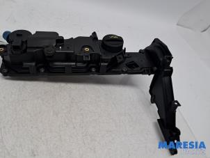 Gebruikte Kleppendeksel Citroen C4 Grand Picasso (3A) 1.6 HDiF 115 Prijs € 35,00 Margeregeling aangeboden door Maresia Parts