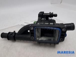 Gebruikte Thermostaathuis Citroen C4 Grand Picasso (3A) 1.6 HDiF 115 Prijs € 44,99 Margeregeling aangeboden door Maresia Parts
