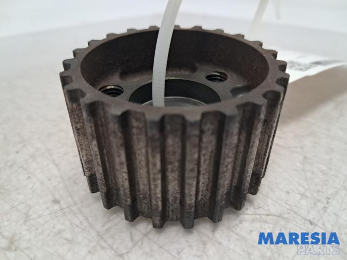Gebruikte Krukas Tandwiel Alfa Romeo Giulietta (940) 1.4 TB 16V MultiAir Prijs € 23,95 Margeregeling aangeboden door Maresia Parts