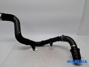 Gebruikte Intercooler Buis Renault Grand Scénic III (JZ) 1.6 dCi Prijs € 75,00 Margeregeling aangeboden door Maresia Parts