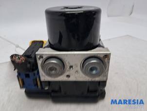 Gebruikte ABS Pomp Renault Grand Scénic III (JZ) 1.6 dCi Prijs € 225,00 Margeregeling aangeboden door Maresia Parts