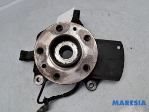 Gebruikte Asschenkel links-voor Renault Trafic (1FL/2FL/3FL/4FL) 1.6 dCi 90 Prijs € 84,69 Inclusief btw aangeboden door Maresia Parts