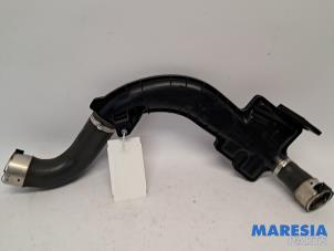 Gebruikte Intercooler Slang Renault Megane III Grandtour (KZ) 1.4 16V TCe 130 Prijs € 79,99 Margeregeling aangeboden door Maresia Parts