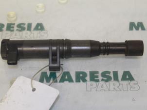 Gebruikte Bobine Renault Scénic II (JM) 2.0 16V Prijs € 10,00 Margeregeling aangeboden door Maresia Parts