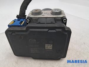 Gebruikte ABS Pomp Renault Megane III Grandtour (KZ) 1.4 16V TCe 130 Prijs € 300,00 Margeregeling aangeboden door Maresia Parts