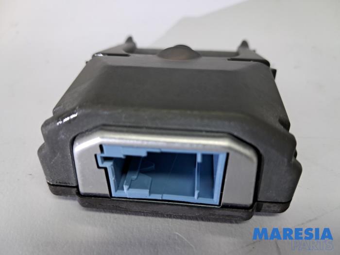 Camera voorzijde van een Peugeot 208 II (UB/UH/UP) 1.2 Vti 12V PureTech 75 2021