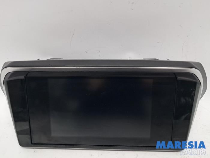 Gebruikte Display Interieur Peugeot 208 II (UB/UH/UP) 1.2 Vti 12V PureTech 75 Prijs € 250,00 Margeregeling aangeboden door Maresia Parts