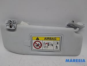 Gebruikte Zonneklep Peugeot 208 II (UB/UH/UP) 1.2 Vti 12V PureTech 75 Prijs € 14,99 Margeregeling aangeboden door Maresia Parts