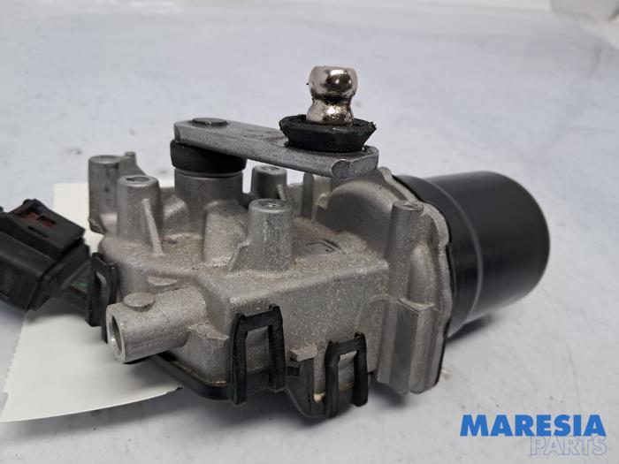 Ruitenwissermotor voor van een Peugeot 208 II (UB/UH/UP) 1.2 Vti 12V PureTech 75 2021