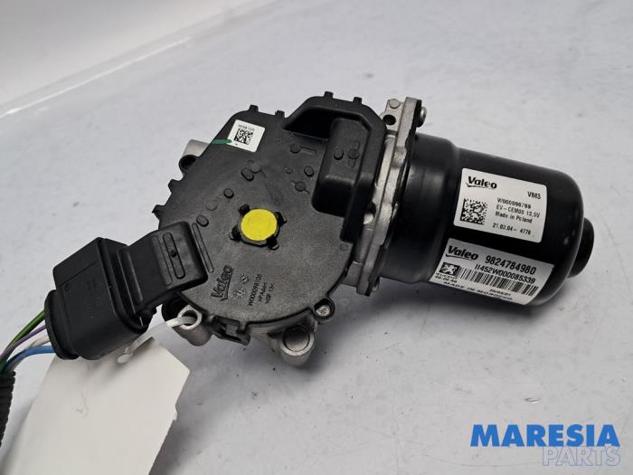 Ruitenwissermotor voor van een Peugeot 208 II (UB/UH/UP) 1.2 Vti 12V PureTech 75 2021