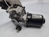 Ruitenwissermotor voor van een Peugeot 208 II (UB/UH/UP) 1.2 Vti 12V PureTech 75 2021
