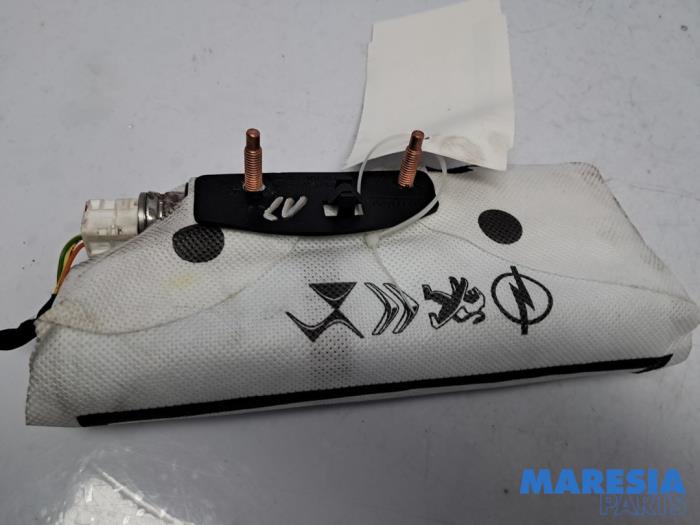 Airbag stoel (zitplaats) van een Peugeot 208 II (UB/UH/UP) 1.2 Vti 12V PureTech 75 2021