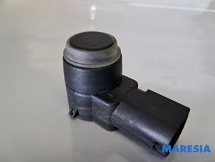Gebruikte PDC Sensor Peugeot 208 I (CA/CC/CK/CL) 1.2 Vti 12V PureTech 82 Prijs € 20,00 Margeregeling aangeboden door Maresia Parts