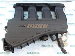 Gebruikte Inlaatspruitstuk Fiat Stilo MW (192C) 1.6 16V Prijs € 35,00 Margeregeling aangeboden door Maresia Parts