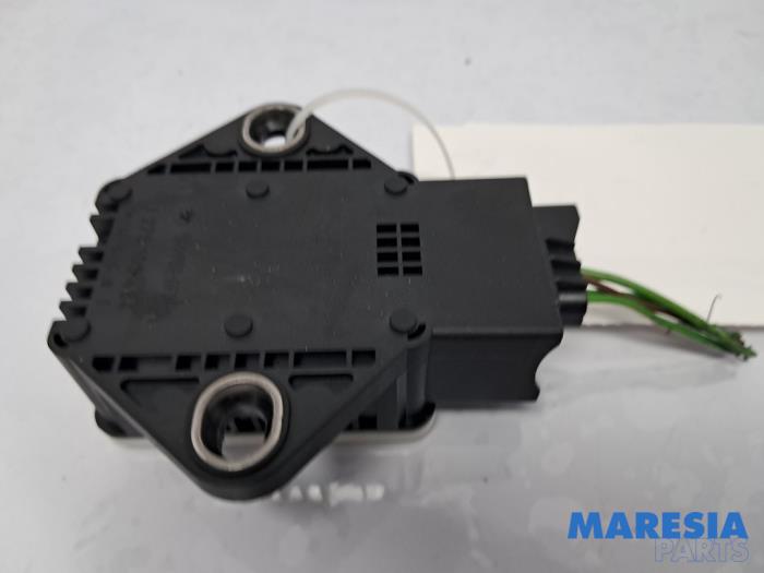 Esp computer Peugeot Partner Tepee (7A/B/C/D/E/F/G/J/P/S), 2008 / 2018 1.6 VTI 120 16V Phase 1, MPV, Benzine, 1.598cc, 88kW (120pk), FWD, EP6C; 5FS, 2010-04 / 2012-02 (Gebruikt)
