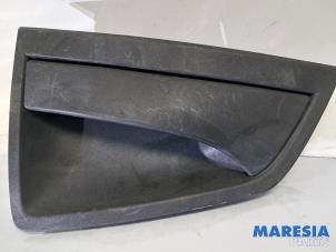 Gebruikte Portiergreep 4Deurs rechts-achter Alfa Romeo Giulietta (940) 1.4 TB 16V MultiAir Prijs € 24,99 Margeregeling aangeboden door Maresia Parts