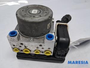 Gebruikte ABS Pomp Peugeot 208 II (UB/UH/UP) 1.2 Vti 12V PureTech 75 Prijs € 200,00 Margeregeling aangeboden door Maresia Parts