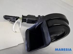 Gebruikte Claxon Peugeot 208 II (UB/UH/UP) 1.2 Vti 12V PureTech 75 Prijs € 19,95 Margeregeling aangeboden door Maresia Parts