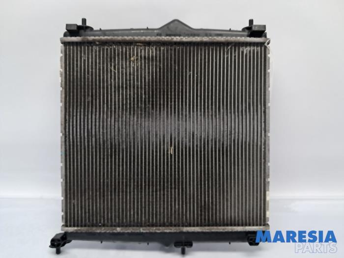 Radiateur van een Peugeot 208 II (UB/UH/UP) 1.2 Vti 12V PureTech 75 2021