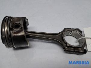 Gebruikte Drijfstang Fiat Punto Evo (199) 1.4 16V MultiAir Start&Stop Prijs € 39,99 Margeregeling aangeboden door Maresia Parts