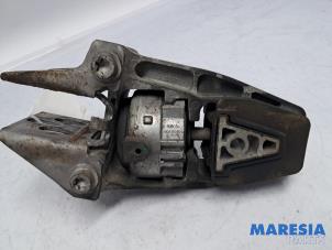 Gebruikte Motorsteun Citroen C6 (TD) 2.7 HDiF V6 24V Prijs € 100,00 Margeregeling aangeboden door Maresia Parts