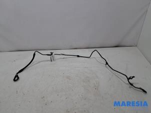 Gebruikte Airco Leiding Citroen C6 (TD) 2.7 HDiF V6 24V Prijs € 75,00 Margeregeling aangeboden door Maresia Parts