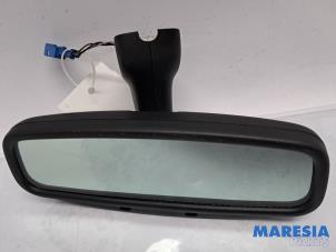 Gebruikte Binnenspiegel Peugeot 307 CC (3B) 2.0 16V Prijs € 35,00 Margeregeling aangeboden door Maresia Parts
