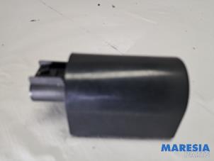 Gebruikte Relais Citroen C6 (TD) 2.7 HDiF V6 24V Prijs € 25,00 Margeregeling aangeboden door Maresia Parts