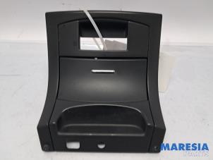 Gebruikte Opbergvak Citroen C6 (TD) 2.7 HDiF V6 24V Prijs € 30,00 Margeregeling aangeboden door Maresia Parts